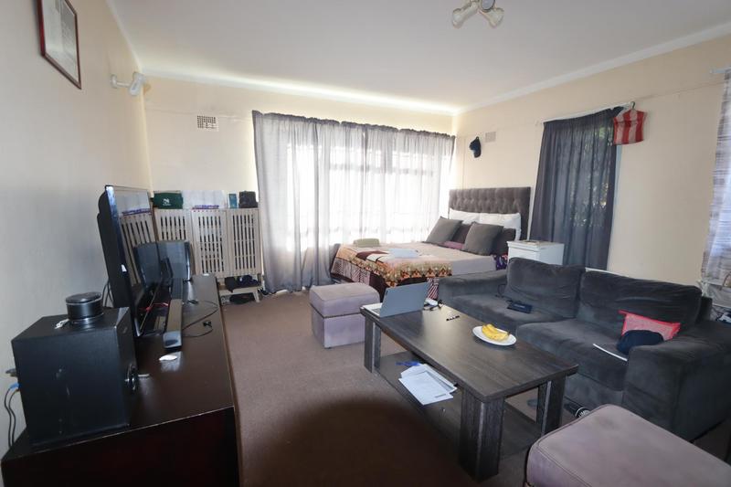 2 Bedroom Property for Sale in Wynberg Upper Western Cape